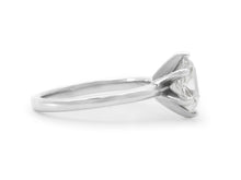 Load image into Gallery viewer, Kazanjian Oval Diamond, 1.38 carats, Ring in 14K White Gold
