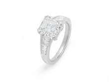 Load image into Gallery viewer, Kazanjian Square Emerald Cut Diamond, 4.02 carats, Ring in Platinum
