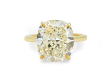 Load image into Gallery viewer, Kazanjian Cushion Cut Diamond, 7.05 Carats, Ring in 18K Yellow Gold
