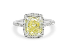 Load image into Gallery viewer, Kazanjian Fancy Yellow Radiant Diamond, 2.56 carats, Ring in Platinum
