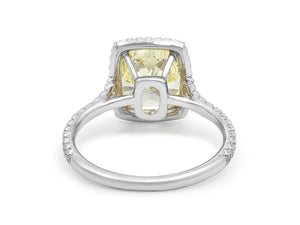 Kazanjian Fancy Yellow Radiant Diamond, 2.56 carats, Ring in Platinum