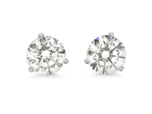 Load image into Gallery viewer, Kazanjian Round Diamond, 4.03 carats, Studs in Platinum
